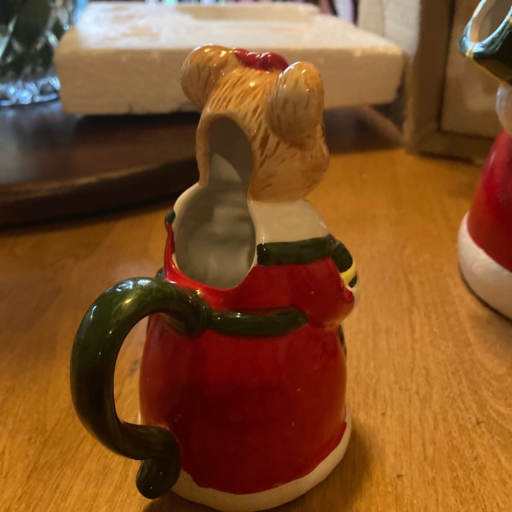QVC network Holiday Mouse Ceramic Tea Set - Picture 4 of 14